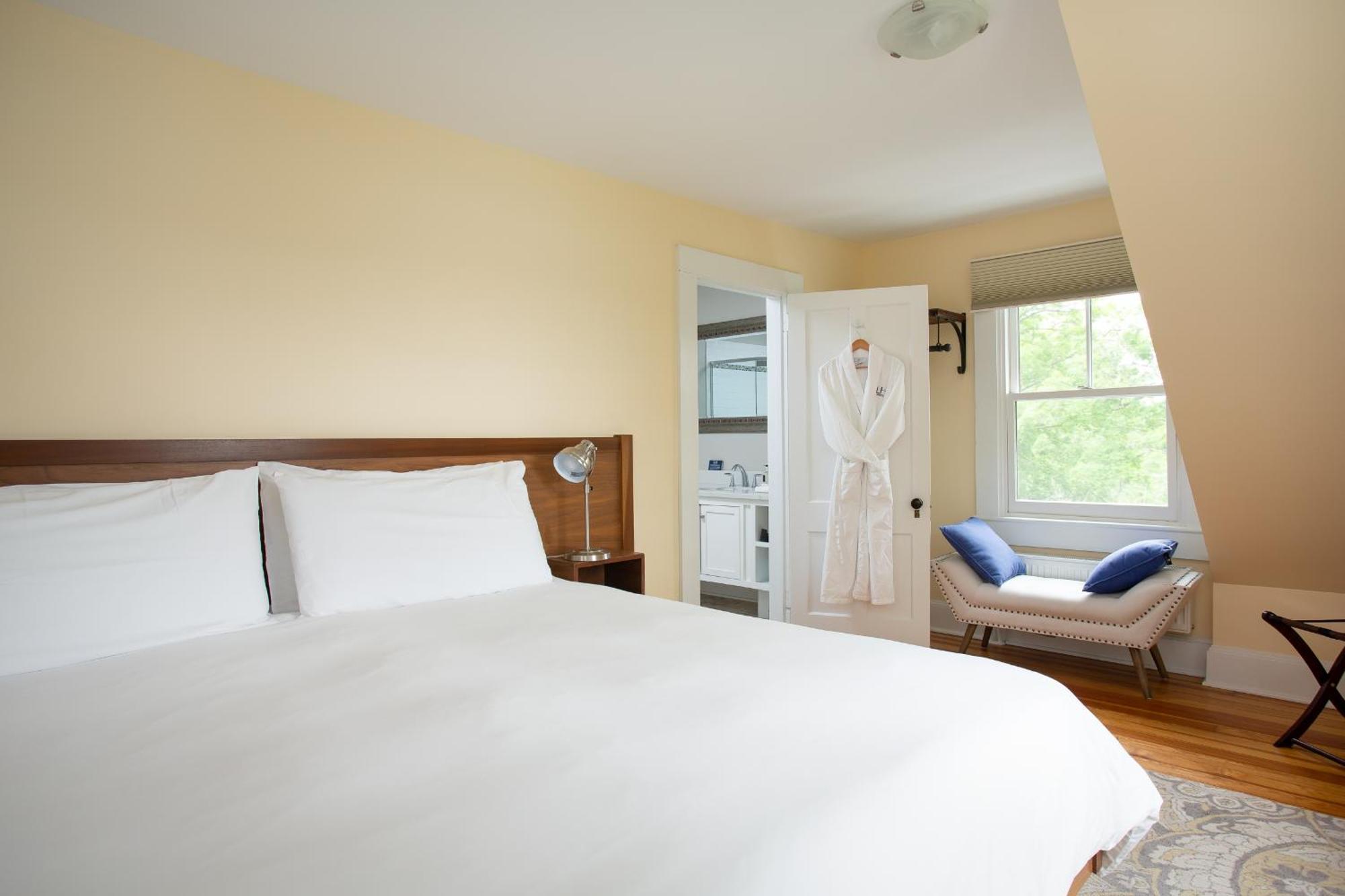 Lakehouse 4* Lee