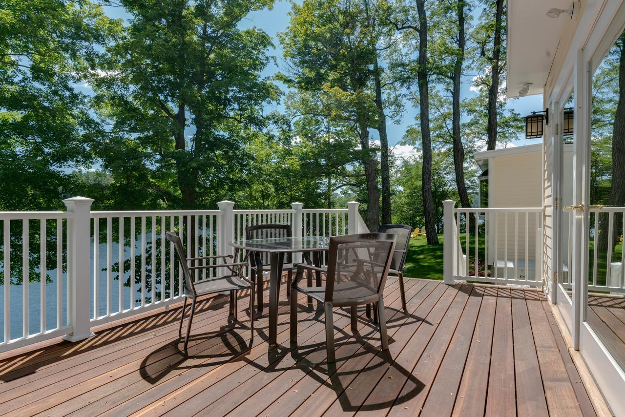 Mini-hôtel Lakehouse 4*